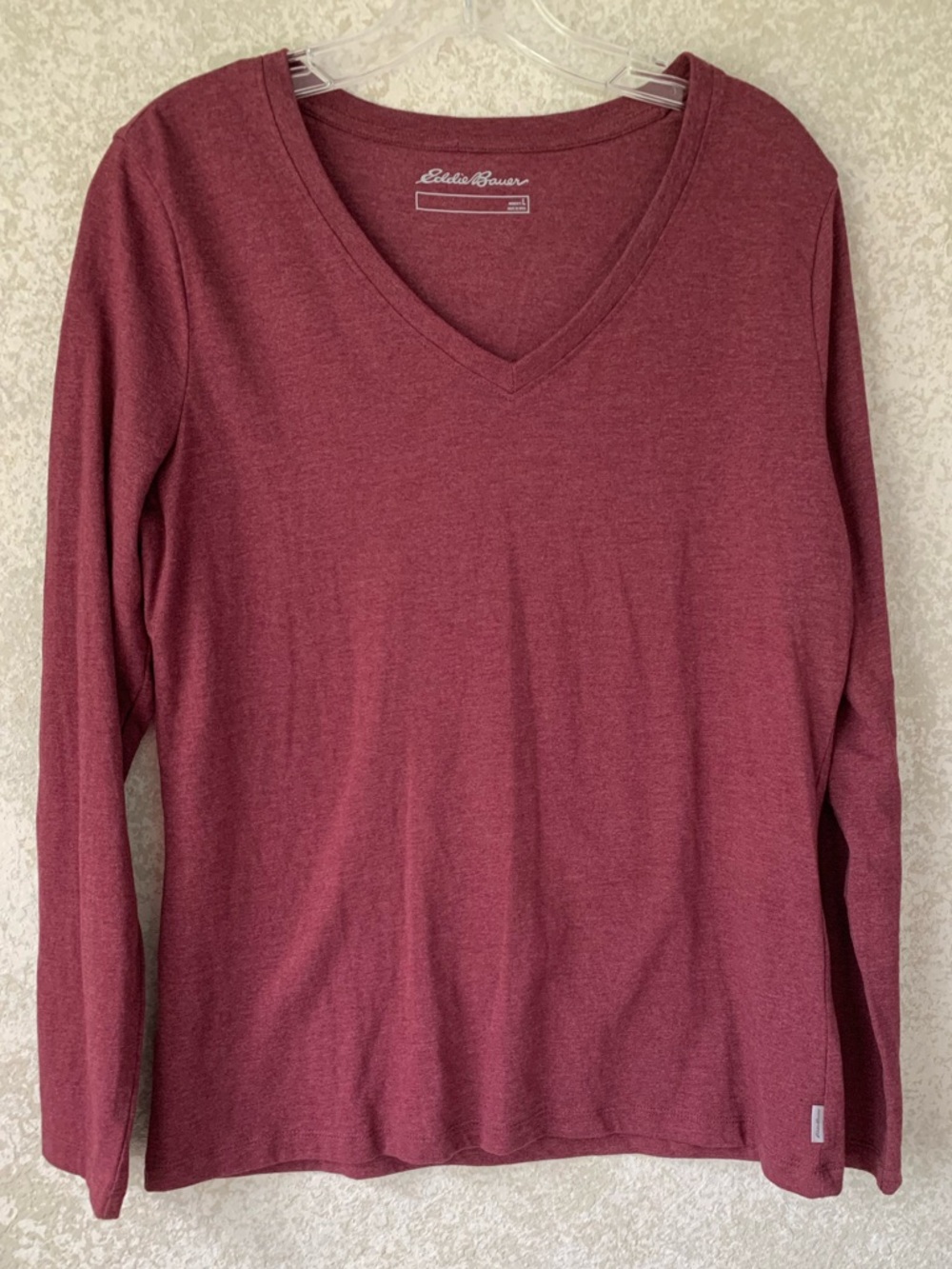 Eddie Bauer Women's Maroon Large Long Sleeve V-Neck Top Soft‎ Lightweight Cotton